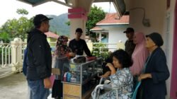 DSPPKBPPPA Salurkan Alat Bantu Berjalan untuk Anak di Padang Panjang Barat