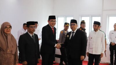 Wali Kota Hendri Arnis Lantik 14 Pejabat Pimpinan Tinggi Pratama Kota Padang Panjang