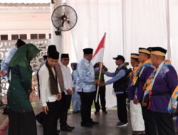 Wabup Ahmad Fadly Lepas Keberangkatan 308 JCH Tanah Datar ke Tanah Suci