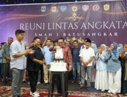 Berlangsung Meriah, Bupati Eka Putra Apresiasi Reuni Lintas Angkatan SMANSA Batusangkar