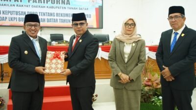 Gelar Rapat Paripurna, DPRD Sampaikan Keputusan Terhadap LKPj Bupati Tanah Datar