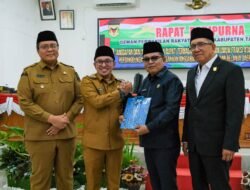 Bupati Sampaikan Jawaban Atas Pemandangan Umum Fraksi-fraksi DPRD Tanah Datar