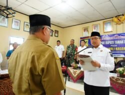 Wabup Ahmad Fadly Lantik Ayandi Jadi Pj. Wali Nagari Batu Taba