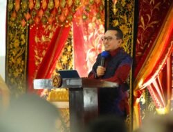 Bupati Eka Putra Apresiasi IKTS Tampilkan Prosesi Adat Poi Manjanguak