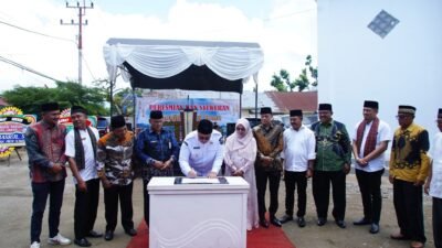 Wabup Ahmad Fadly Resmikan Masjid Nurul Iman di Lintau Buo: Wujud Kepedulian Bersama untuk Memakmurkan Rumah Ibadah