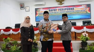 DPRD Tanah Datar Gelar Paripurna Jawaban Bupati atas Pemandangan Umum Fraksi terhadap Tiga Ranperda Prioritas