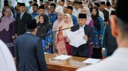 Bupati Eka Putra Lantik 34 Pejabat Manajerial di Lingkungan Pemkab Tanah Datar
