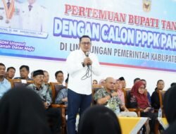 Perjuangkan Honorer, Bupati Eka Putra, Mari Kita Berdoa Bersama