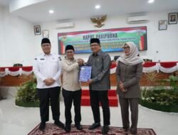 Bupati Eka Putra Sampaikan Jawaban Atas Pandangan Umum Fraksi DPRD Tanah Datar