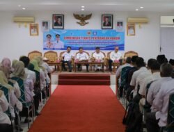 Pemkab Tanah Datar Gelar Bimtek Etika Bermedia Sosial dan Pengelolaan Bank Sampah bagi Kepala Sekolah dan Komite