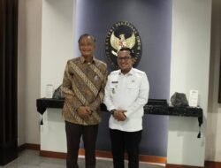 Bupati Sampaikan Langsung Usulan Pembangunan Tanah Datar ke Menteri PUPR di Jakarta