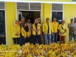 DPD Golkar Tanah Datar Distribusikan Bantuan DPP Bagi Korban Bencana Di Batipuh Selatan, Batipuh, dan X Koto