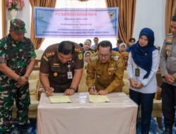 Kejari dan Pemkab Tanah Datar Teken Kerja Sama Penerapan Pidana Kerja Sosial