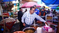 Tinjau Pasar Pabukoan, Bupati Eka Putra:&nbsp; Pedagang Untuk Tidak Menggunakan Bahan Berbahaya