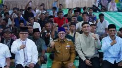 Berbuka Bersama Petugas Kebersihan, Bupati Eka Putra Ingatkan Kebersihan Tanggung Jawab Bersama