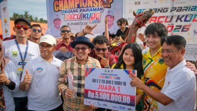 Pacu Kuda Padang Pariaman 2026, Queen Mentari Milik Bupati Eka Putra Juara I Race 12