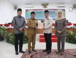 Tiga Ranperda Yang Diajukan, Ditanggapi Delapan Fraksi Di DPRD Tanah Datar