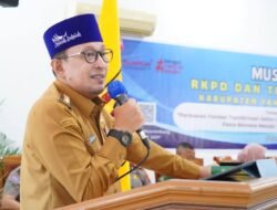 Bupati Eka Putra: Jalan provinsi yang rusak, Agar Diperbaiki Segera