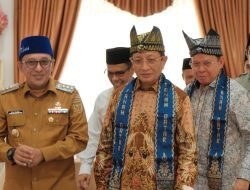 Dijamu dan Bersilaturahmi dengan Bupati Eka Putra, Menag RI : Saya Sudah Lama Ingin ke Sumbar