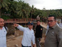 Banjir dan Longsor Terjang Tanah Datar, Lima Rumah dan Jembatan Hanyut di Nagari Taluak