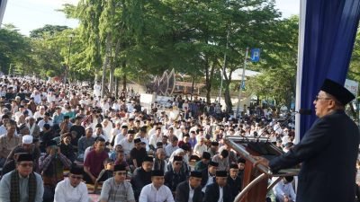 Ribuan Jamaah Ikuti Shalat Idul Adha 1447 H, di Lapangan Cindua Mato Batusangkar
