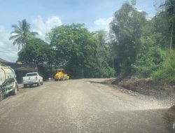 Jalan Provinsi Lokasi Kecelakaan Mahasiswa di Tanah Datar Mulai Diperbaiki