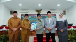 Bupati Eka Putra Tanggapi Pemandangan Umum Fraksi Atas Ranperda Pertanggungjawaban Pelaksanaan APBD 2025
