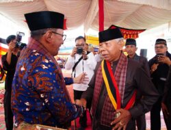 Bupati Eka Putra Ajak KAN Pangian Perkuat Peran Adat Lindungi Generasi Muda