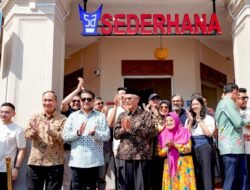 Kuliner Minang Mendunia, Menteri Ekraf Resmikan Restoran Sederhana di Singapura