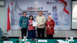 Tercepat Salurkan Dana Desa, Tanah Datar Kembali Diguyur Penghargaan