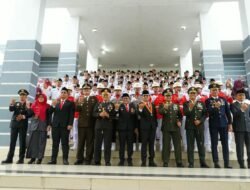 Bupati Eka Putra Kukuhkan 65 Paskibraka Tanah Datar, Siap Kibarkan Merah Putih