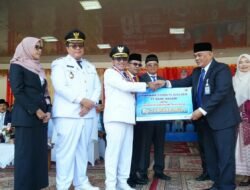 Bupati Eka Putra Pimpin Upacara HUT ke-81 RI di Tanah Datar