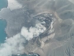 Erupsi 25 Jam Gunung Anak Krakatau Berakhir, Tapi Ancaman Belum Reda