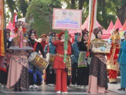 Dari Lumpur Jadi Mahakarya, Cara TP-PKK Dharmasraya Bawa Identitas Daerah ke Jambore PKK Sumbar