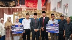 Warga Terdampak Bencana Tanah Datar Terima DTH Tahap Pertama